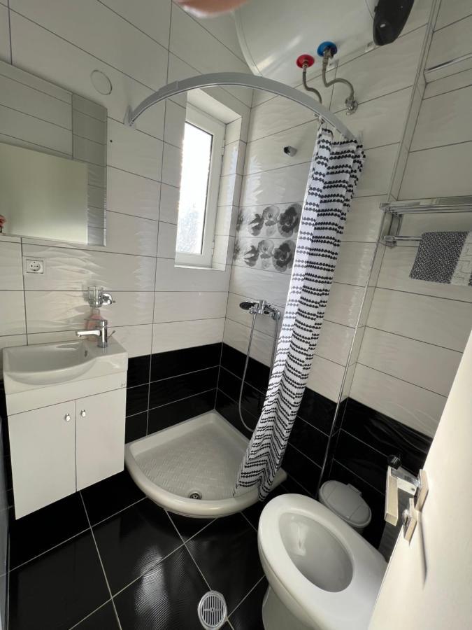Paradise Apartment Sarandë Esterno foto